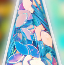 nailart_allthatnail_2otherartgoods_boatspangleset_07.jpg
