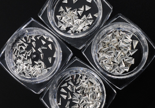 basic-triangle-feature-img-silver.jpg
