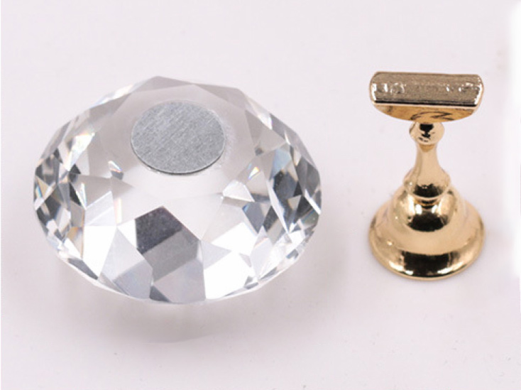 nail-stand-diamond-tip.jpg
