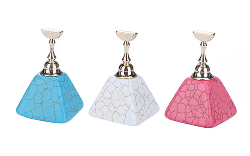 nail-stand-pyramid-feature-img.jpg