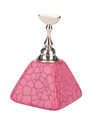 nail-stand-pyramid_07.jpg