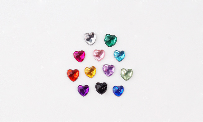 nailart_allthatnail_2otherartgoods_smallheartpartswheelset_05.jpg