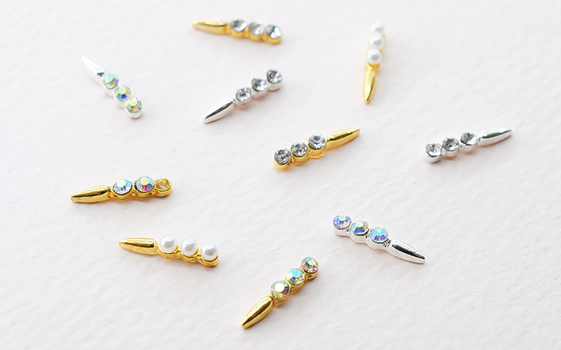 feature-img-stick-jewerly-set1.jpg