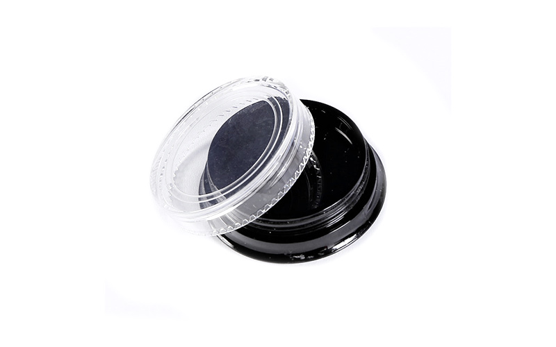 feat-black-case4.jpg
