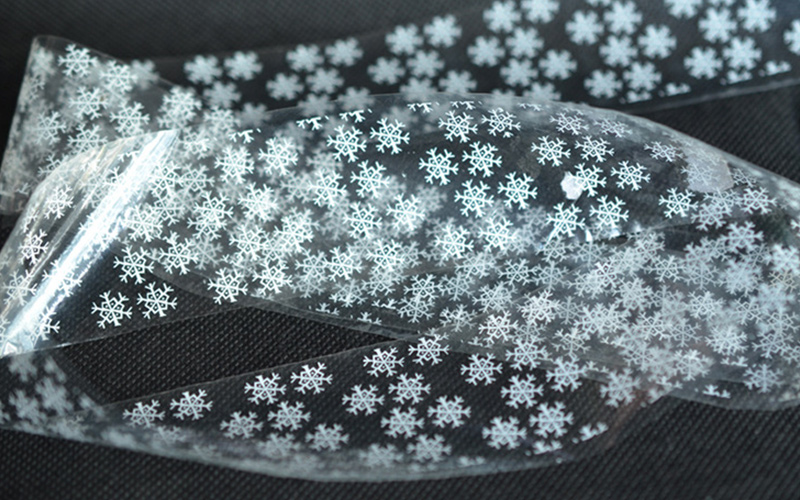 feat-snow-flake-foil-wh2.jpg