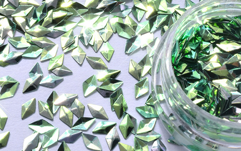 feat-diamond-glitter3.jpg