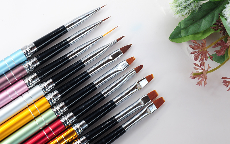 feat-brush-set10-1.jpg