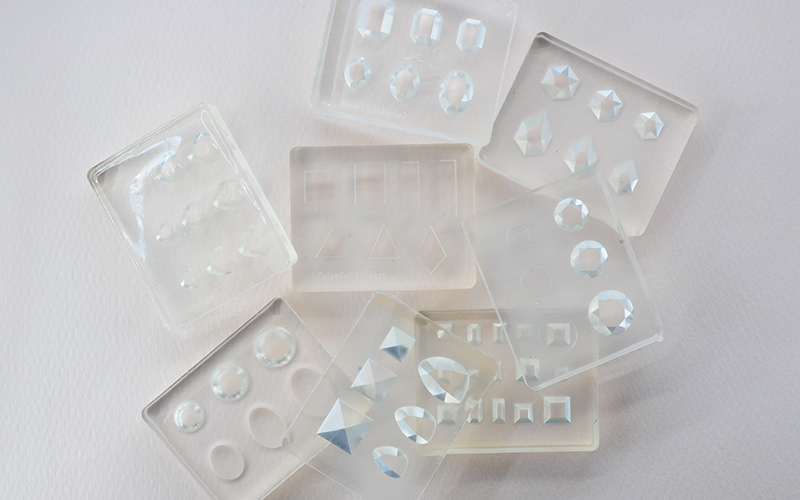 feat-img-mold1.jpg