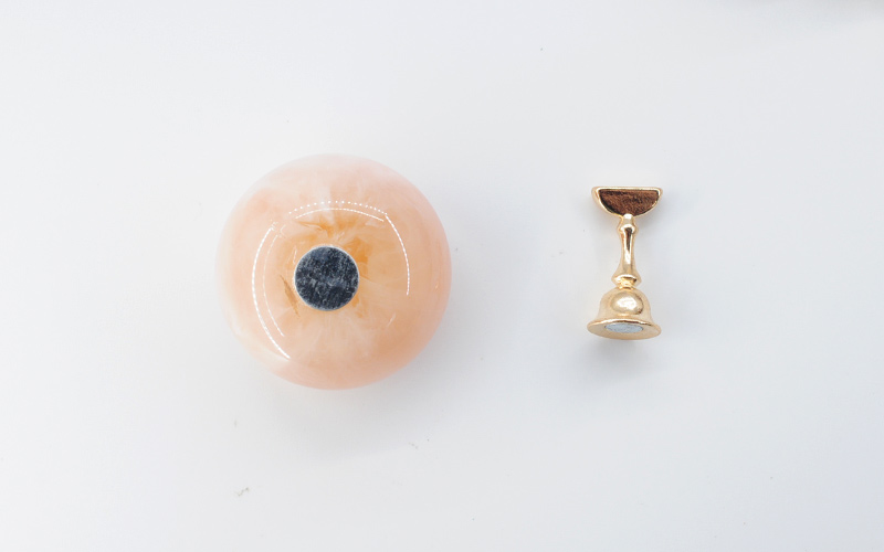 feat-round-tip-stand3.jpg