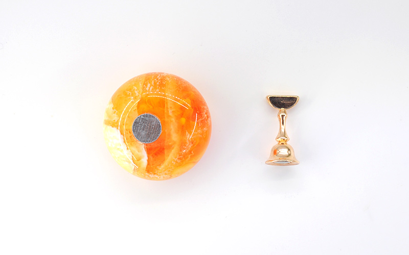 feat-round-tip-stand9.jpg