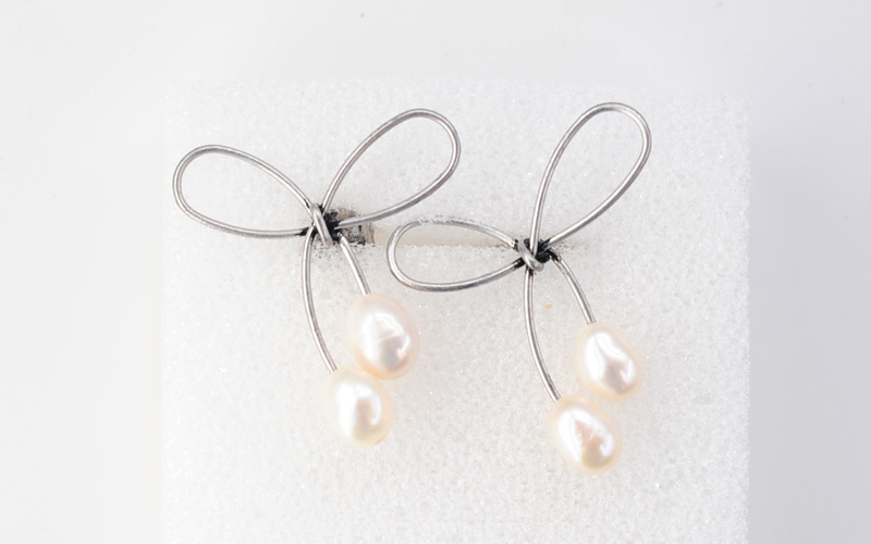 earing-ribbon3.jpg