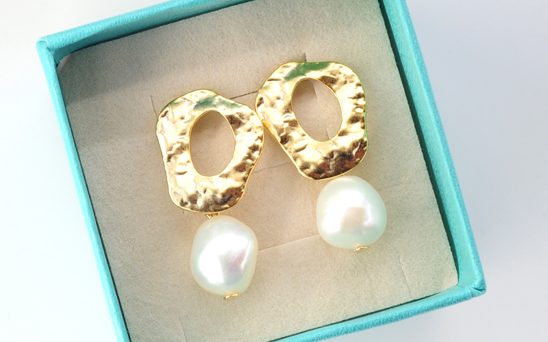 pearl-earing3.jpg