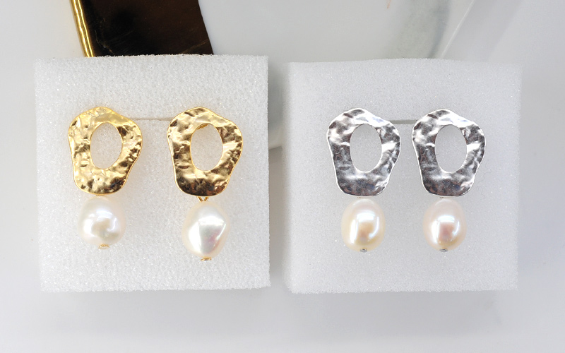 pearl-earing2.jpg