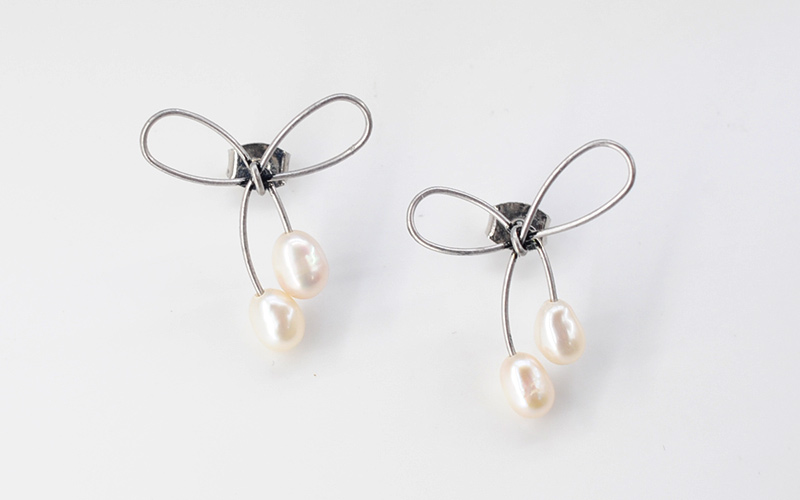 earing-ribbon5.jpg