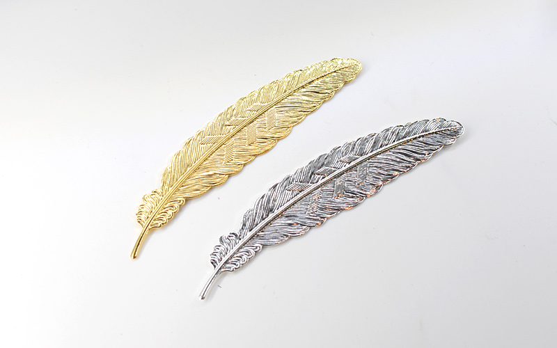 feather1.jpg